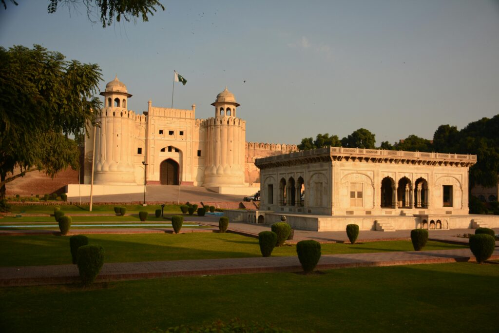 Unexplored Lahore Wonders: Lahore Fort